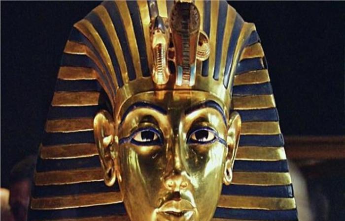 بريطانيا ترد على الحكومة المصرية بشأن بيع رأس تمثال توت عنخ آمون في مزاد علني.. بيان رسمي