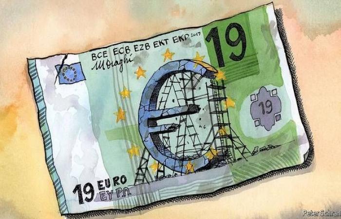 اليورو يتجاوز 1.13 دولار مع خسائر العملة الأمريكية