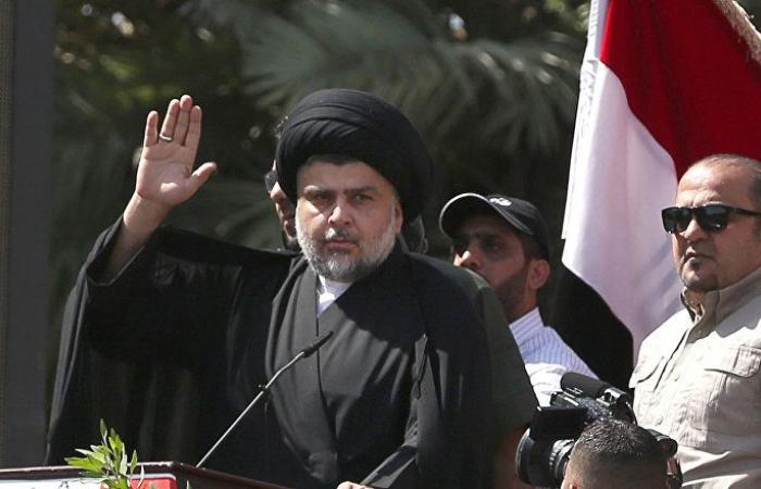 مقتدى الصدر يطالب بمنع السياسيين العراقيين من الحج