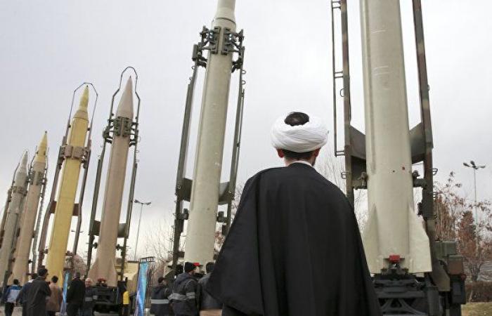 تصريحات أمريكية متخبطة... كيف سترد واشنطن على إسقاط إيران لطائرتها العسكرية