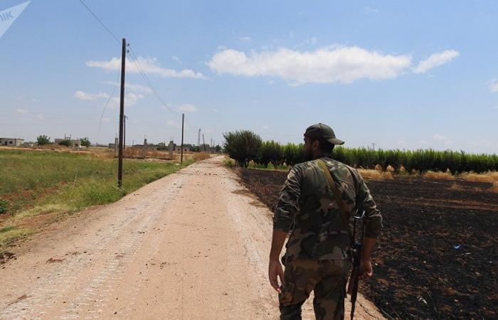 الجيش السوري يقتل عشرات الإرهابيين ويدمر مصفحات تركية (فيديو)
