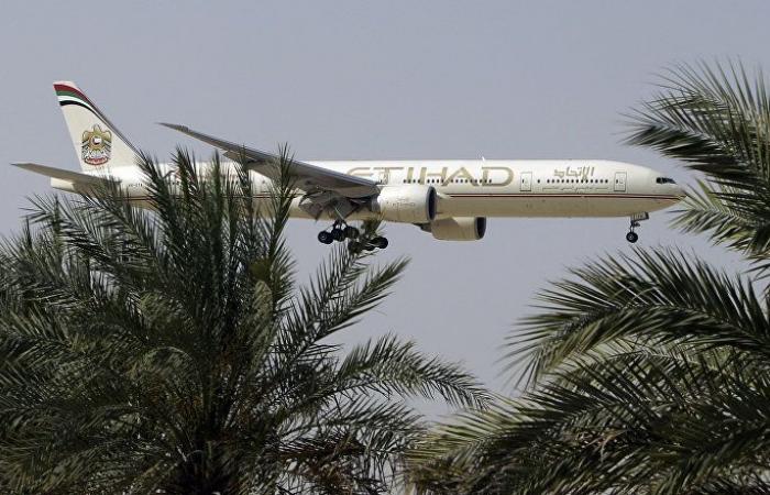 "الاتحاد" الإماراتية تعلق عملياتها في المجال الجوي الإيراني
