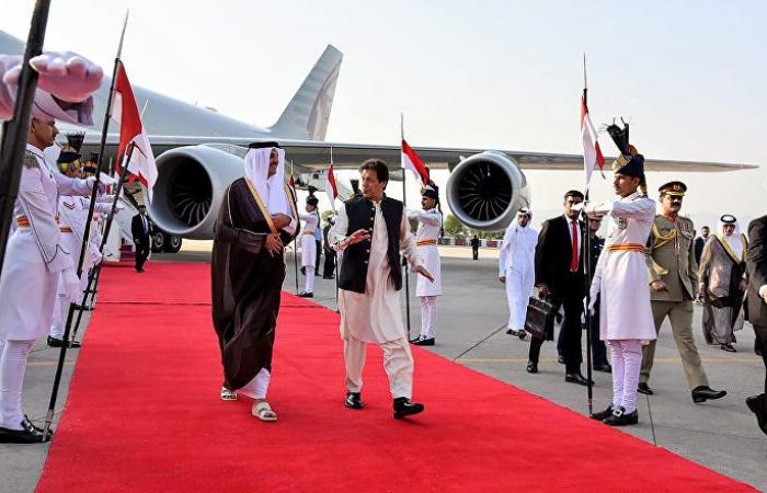 تصريحات مثيرة من عمران خان عقب مغادرة أمير قطر