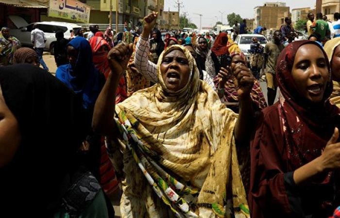 السودان: مصر على الحياد... والوسيط يدعو "العسكري" والمعارضة للاجتماع "وجها لوجه"