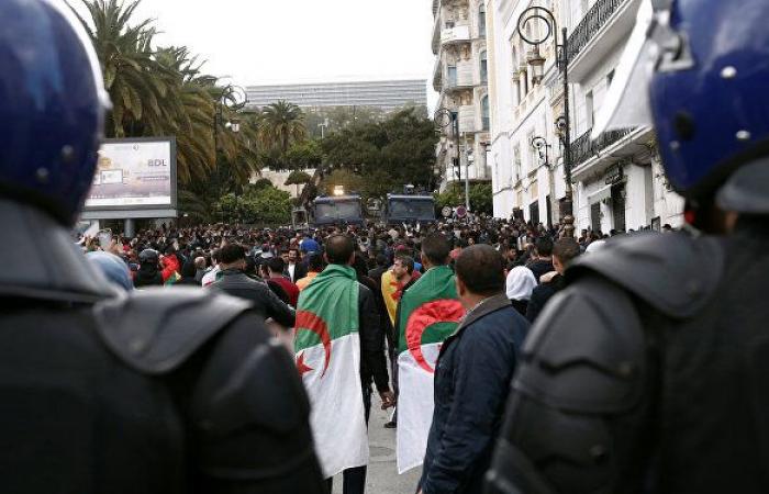 وزير الداخلية الجزائري: جنبنا البلاد مشاكل سيتم الكشف عنها لاحقا