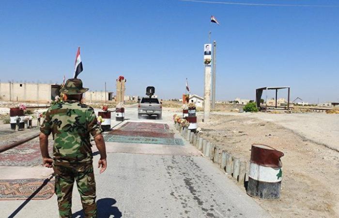 بالفيديو... ملازم سوري يتصرف باحترام كبير أمام لواء عراقي