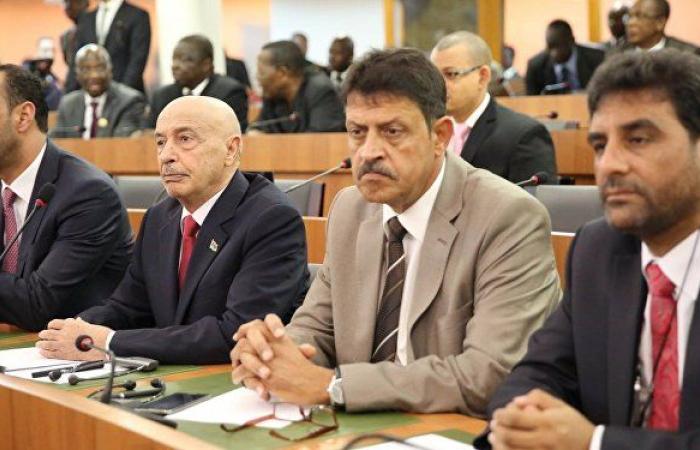 أعضاء البرلمان الليبي يتفقون على تشكيل حكومة جديدة تهدد وجود السراج