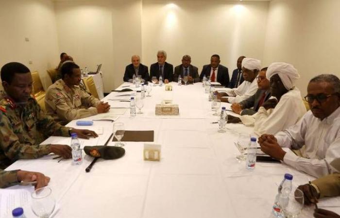السودان يوقع اتفاقاً سياسياً