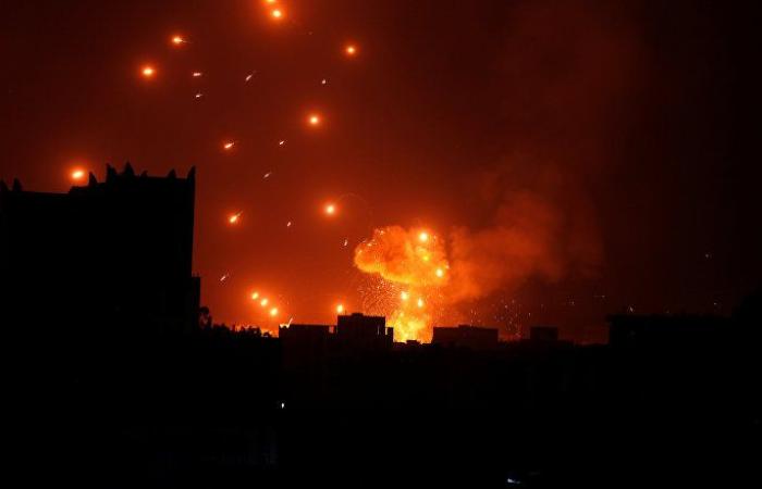 "أنصار الله" تعلن قصف قوات يمنية بستة صواريخ