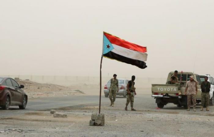 الداخلية اليمنية تدعو المدنيين إلى التزام منازلهم والابتعاد عن المواجهات في عدن