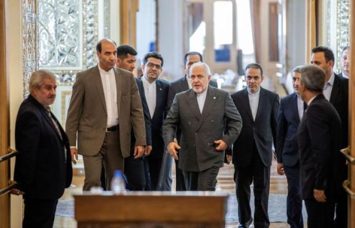 وزير الخارجية الإيراني يطلق تهديدا من الدوحة
