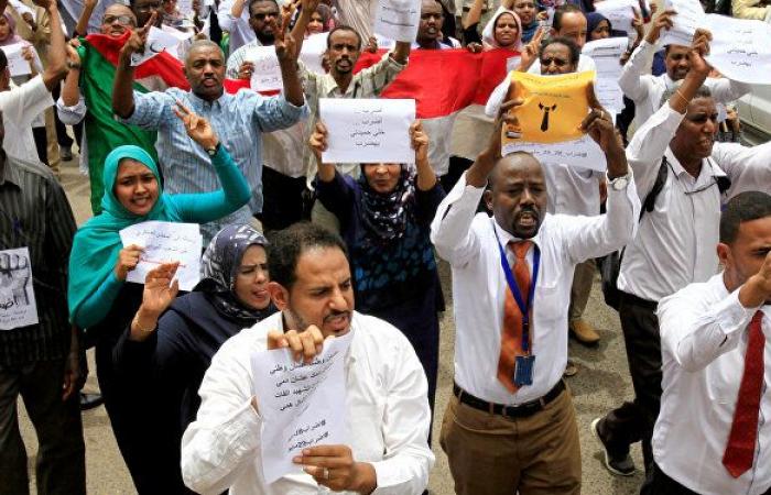 السودان... المجلس العسكري الانتقالي يفتح باب التواصل مع الحركات المسلحة
