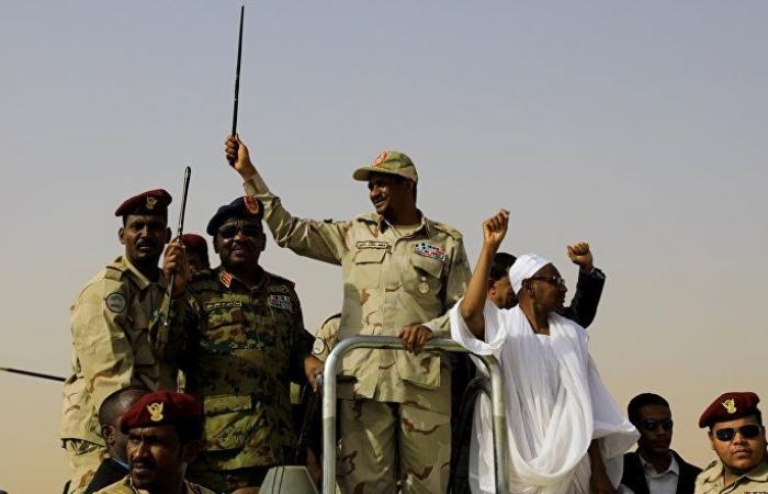 حميدتي يعترف بامتلاكه مناجم ذهب وينفي رغبته في رئاسة السودان