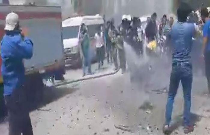 بالفيديو : قتيل وإصابات بانفجار سيارة مفخخة في إدلب بسوريا
