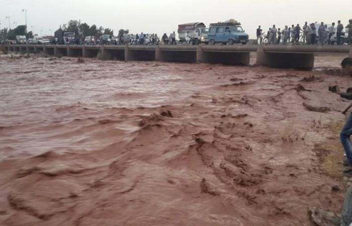 بالفيديو... وفاة سبعة أشخاص في فيضانات بجنوب المغرب