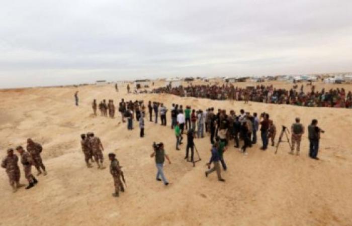 12.7 ألف شخص ما زالوا في مخيم الركبان قرب حدود الأردن