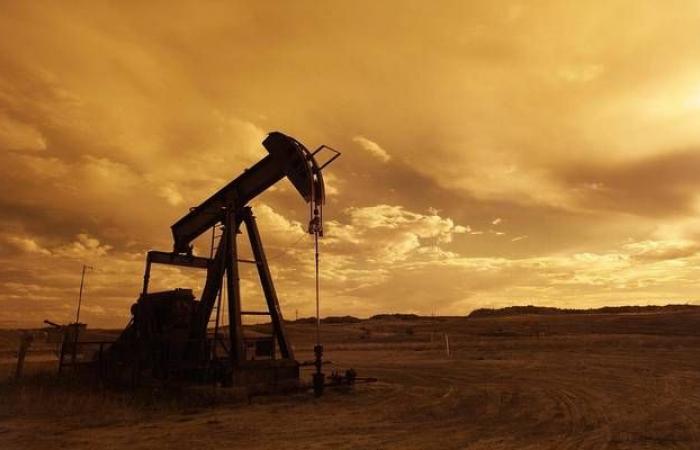 أسعار النفط تهبط وسط مخاوف الطلب