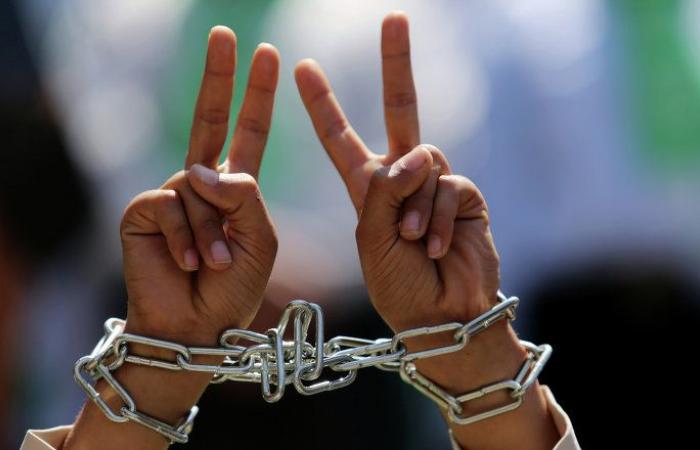 السجون الإسرائيلية تعلن وفاة أسير فلسطيني "مريض"