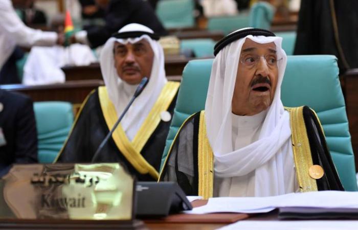 بيان جديد بشأن عودة أمير الكويت إلى البلاد
