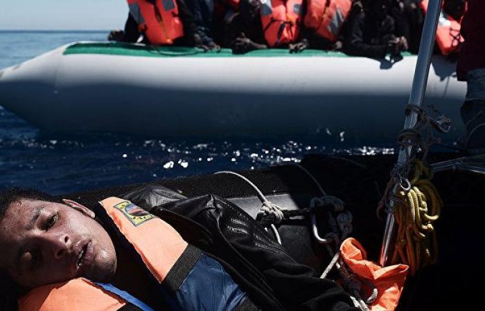 ليبيا... البحرية تنقذ 71 مهاجرا غير شرعي