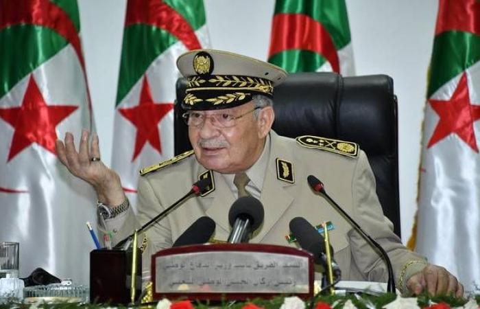 رئيس أركان الجيش الجزائري يُعلق على موعد الانتخابات الرئاسية