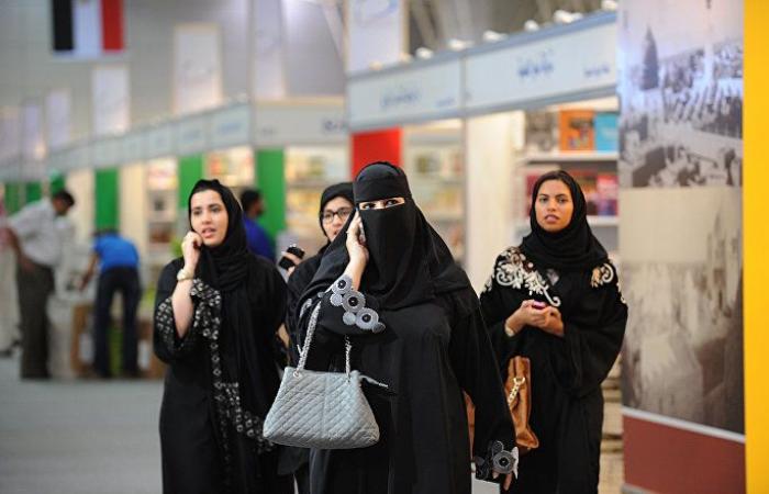 السعودية تلغي إلزام المرأة باصطحاب محرم في الفنادق