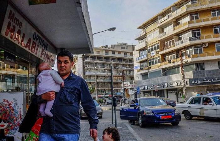 محطات المحروقات وأصحاب الأفران في لبنان يلوحون بالإضراب
