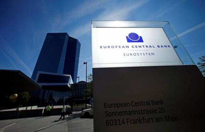 المركزي الأوروبي يسلط الضوء على المعارضين لقرارته الأخيرة