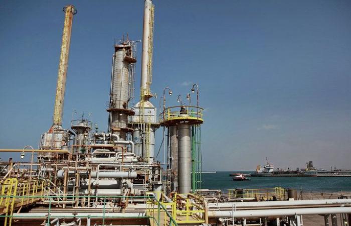 مؤسسة النفط الليبية تعلن استئناف عمليات الإنتاج في مصنع البولي ايثيلين