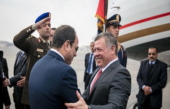 الملك عبدالله يصل إلى القاهرة