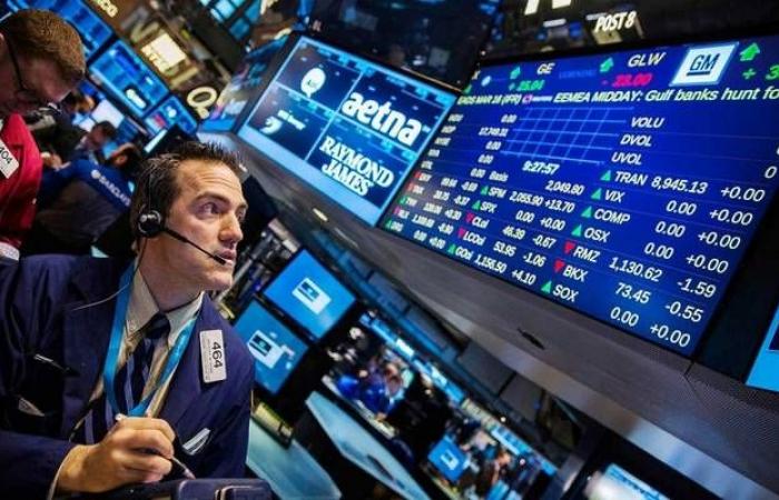 الأسهم الأمريكية تتراجع بالمستهل مع شكوك حول انفراجة الأزمة التجارية