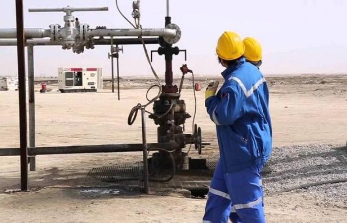 السعودية والكويت تتفقان على عودة الإنتاج النفطي بالمنطقة المشتركة