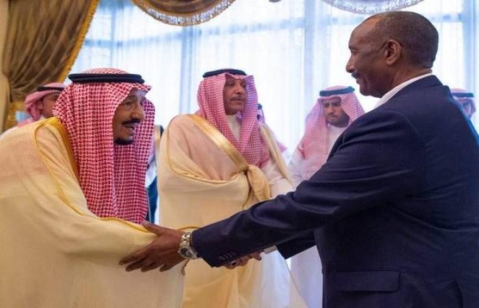 السعودية تتجه للاستثمار بقطاع النفط والكهرباء في السودان