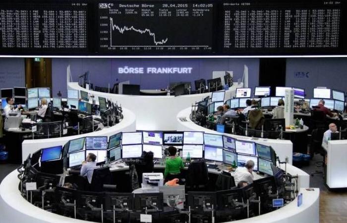 انخفاض الأسهم الأوروبية بالمستهل مع توالي عقبات البريكست