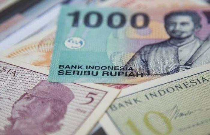 إندونيسيا تتوقع ارتفاع عجز الموازنة مع ضعف الاقتصاد