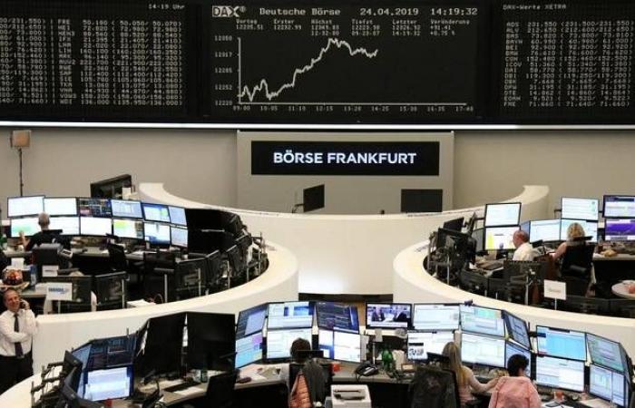 انخفاض الأسهم الأوروبية بالمستهل مع تجدد المخاوف التجارية