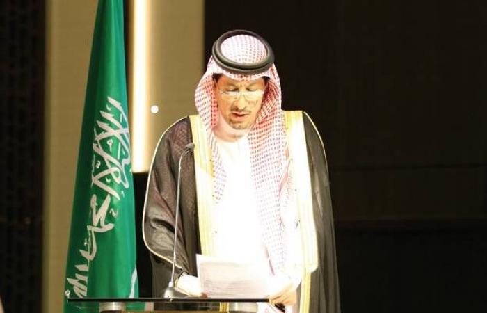 رئيس هيئة النزاهة: محاربة الفساد منهج رئيسي لرؤية السعودية 2030