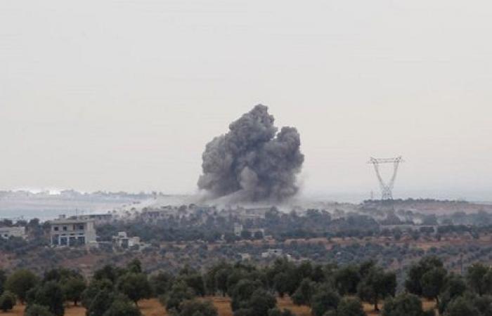 مقتل إمرأة وإصابة آخرين بقصف سوري روسي على إدلب