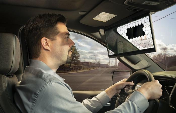 بوش تكشف عن شاشة LCD للوقاية من الشمس في السيارات