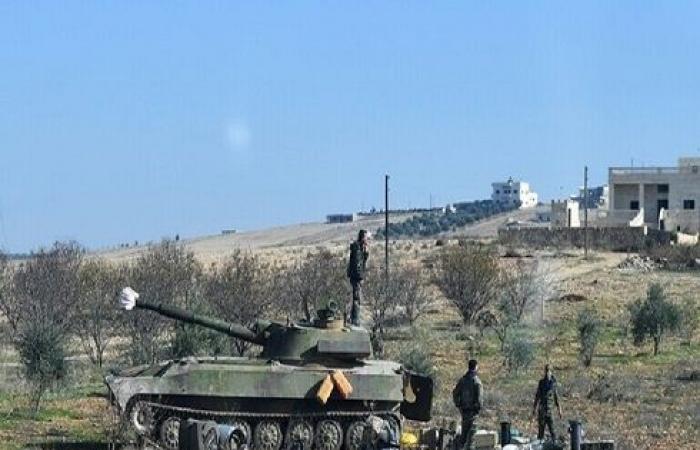 مركز المصالحة الروسي: مقتل 40 جنديا سوريا وإصابة 80 آخرين في هجوم للمسلحين بريف إدلب أمس