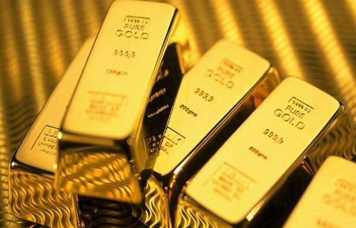 الذهب يربح 7 دولارات ويسجل أعلى مستوى في أسبوعين