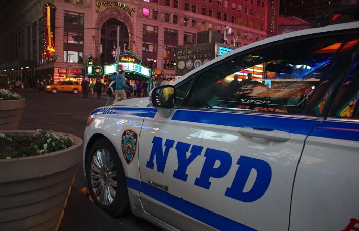 شرطة نيويورك تتخلى عن الدفاتر الورقية لصالح تطبيق آيفون