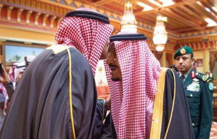الملك سلمان يجري مباحثات مع رئيس الوزراء الكويتي