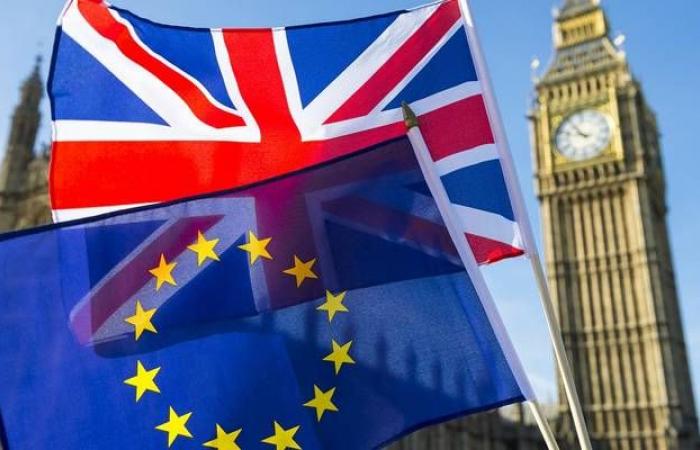 تقرير: المحادثات بين الاتحاد الأوروبي وبريطانيا قد تبدأ الأسبوع المقبل