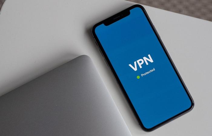 خلل في iOS يمنع تطبيقات VPN من تشفير البيانات