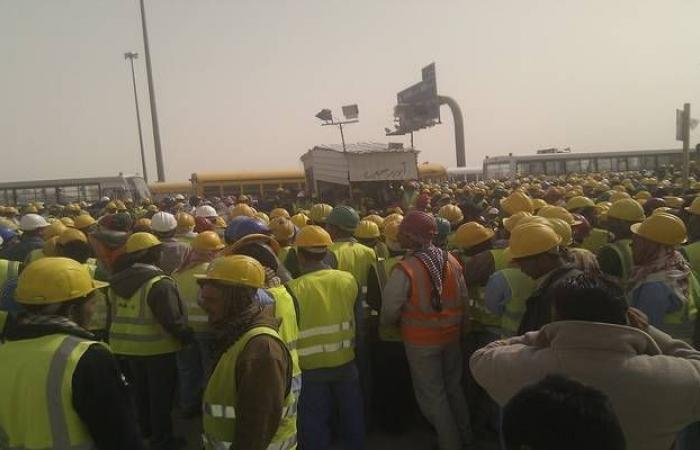 الموارد البشرية السعودية: لا يحق إنهاء عقود العاملين بسبب "الظروف القاهرة"