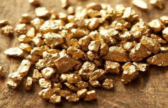 سعر التسليم الفوري للذهب يرتفع عالمياً مع ضعف أحجام التداول