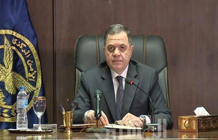 وزير الداخلية يهنئ السيسي بمناسبة الذكرى 38 لتحرير سيناء