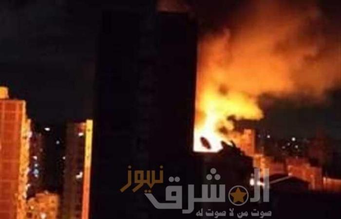 إخمادحريق هائل بعقار بمنطقة محرم بك وسط الإسكندرية