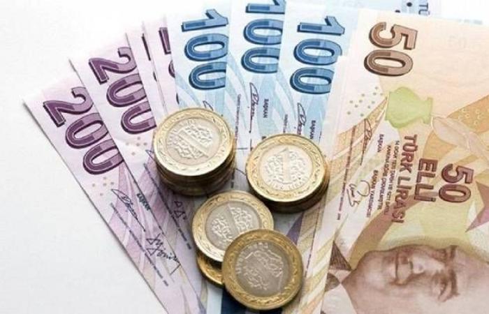الليرة التركية تتراجع أمام الدولار لأدنى مستوى منذ 2018